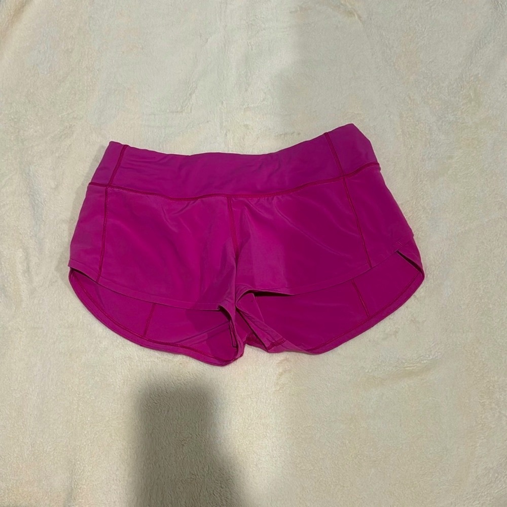 Lululemon Size 4 Pink shorts